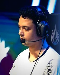 Piloto, pro player de Mid